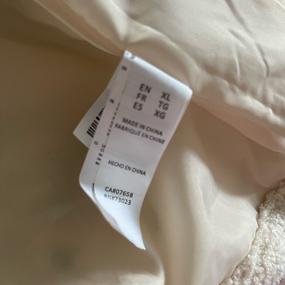 (2/10$) Women’s XL fuzzy cropped white jacket - Picture 5 of 6
